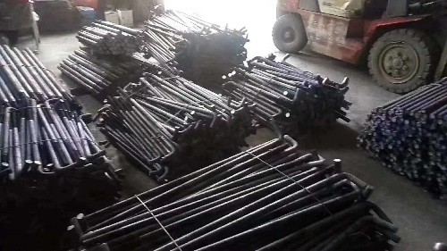 地腳螺栓規(guī)格型號(hào)是怎么打上去的？